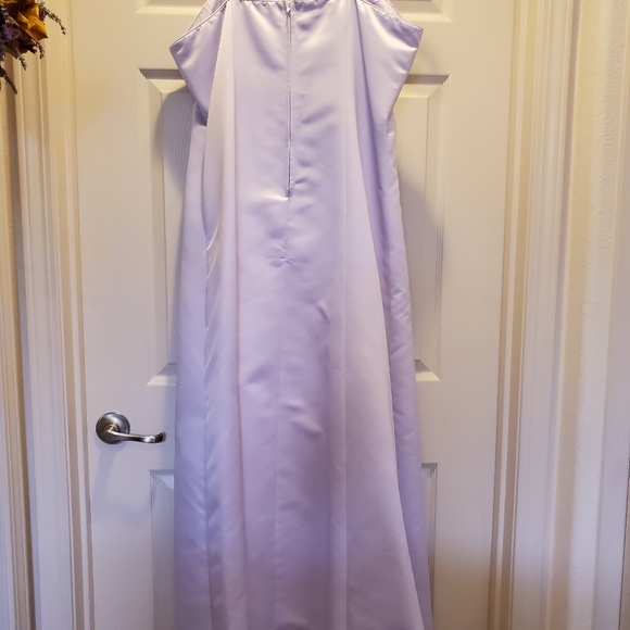 Lilac and white bridesmaid dress - Picture 4 of 7